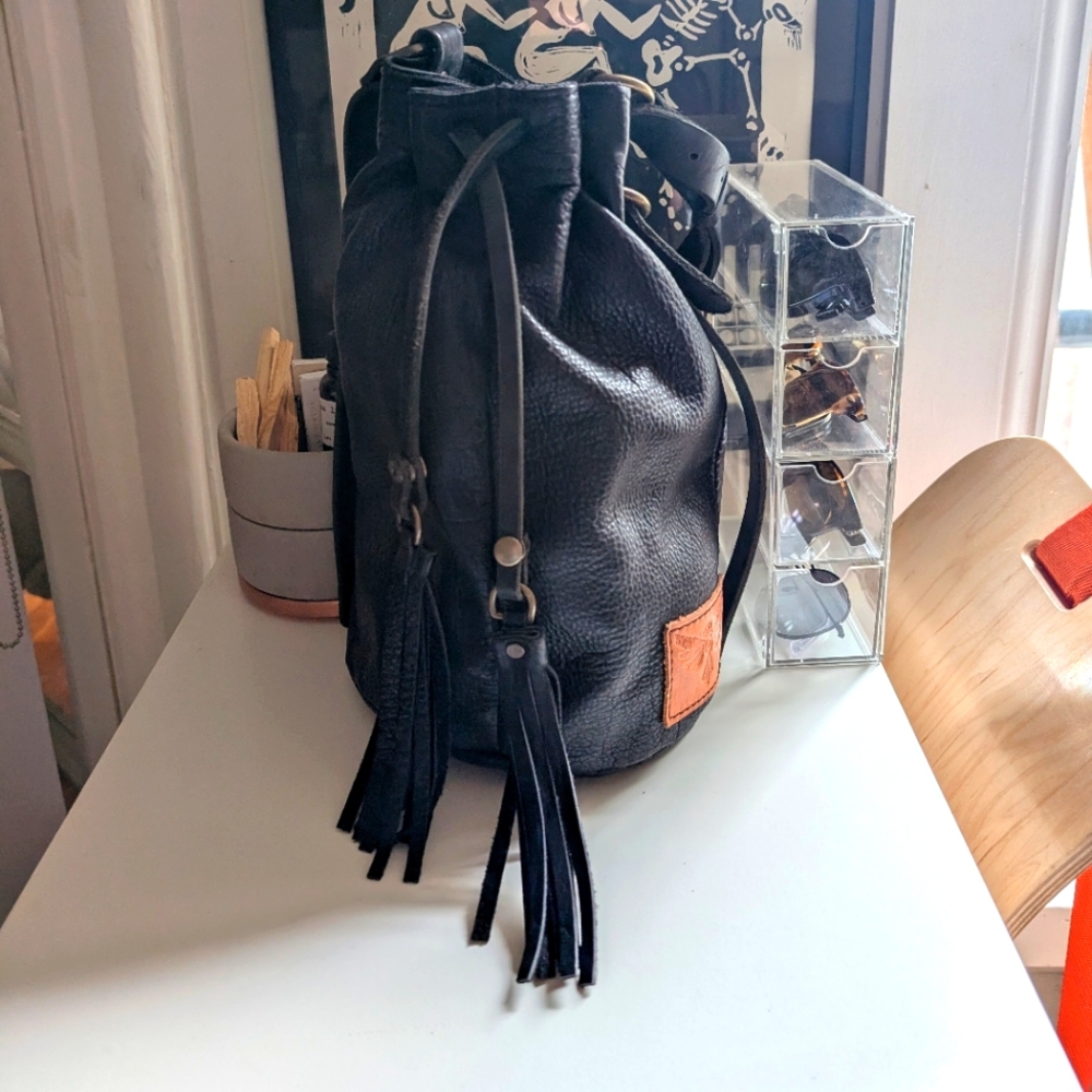 Bird Trouble Lili Bucket Bag Black Bison Leather